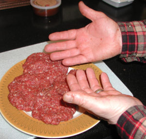 No grease residue after making patties.